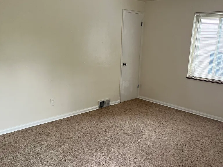 711 Vallevista Ave — Photo 5