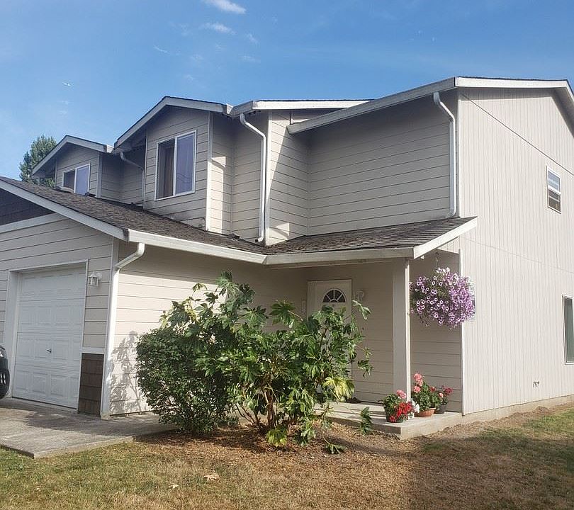 1st image of 1310 3rd St SE APT 101