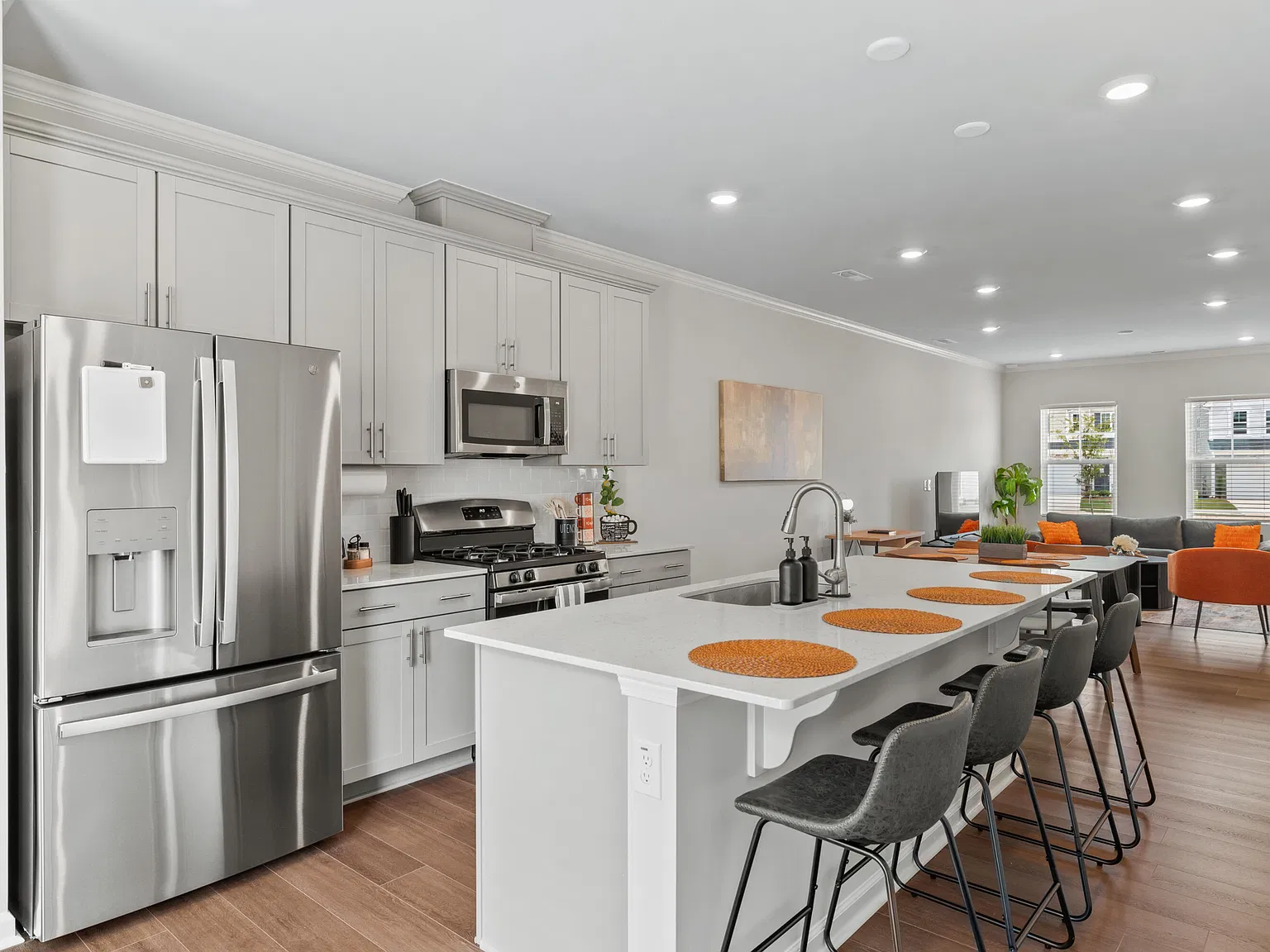 2 bed, 2.5 bath, $2,600 — Photo 2