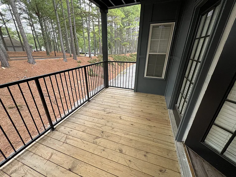 Wesley St. Claire Apartments at Lawrenceville — Photo 95