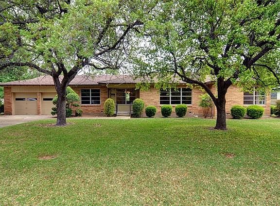 2nd image of 7313 Deville Dr