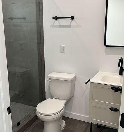 2nd image of 853 N June St #853