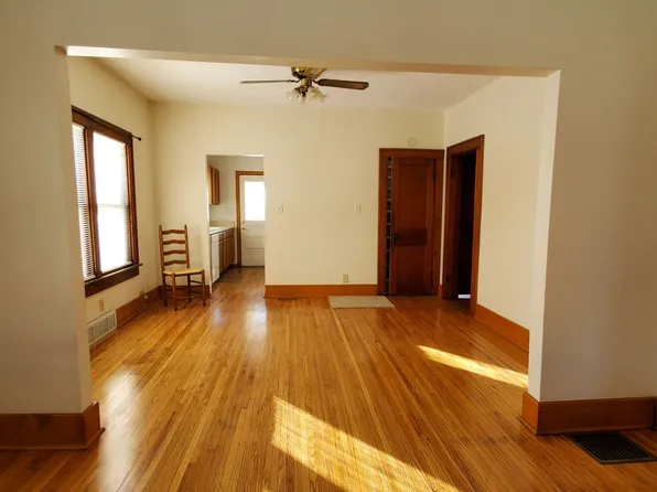 8275 W O St, Lincoln, NE 68528
