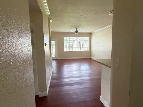 2612 Robert Trent Jones Dr APT 720, Orlando, FL 32835