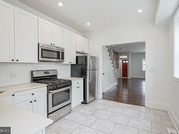 5th image of 4826 Greenway Ave