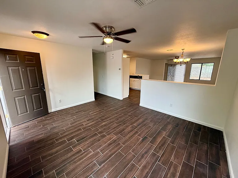 17517 W Ventura St — Photo 2