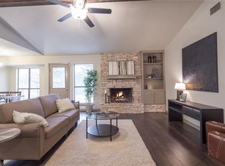 1301 E Mesa Park Dr, Round Rock, TX 78664