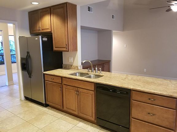 3rd image of 525 NE 45th Ct