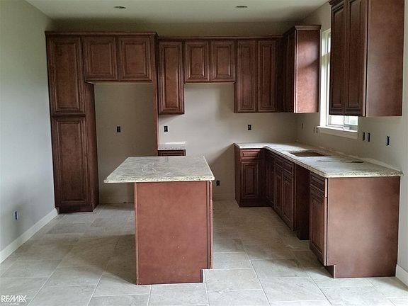 4th image of 24250 Palfrey Dr