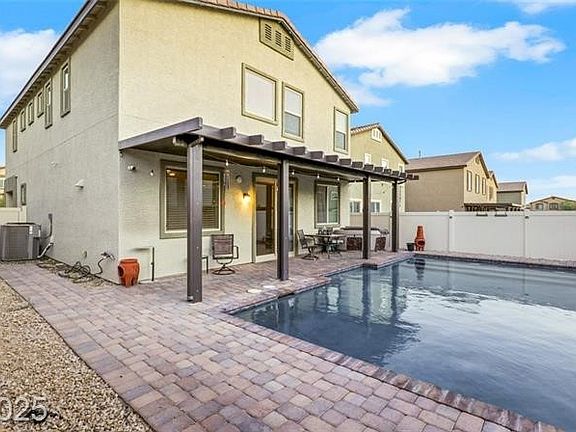 2nd image of 5905 Middle Rock St