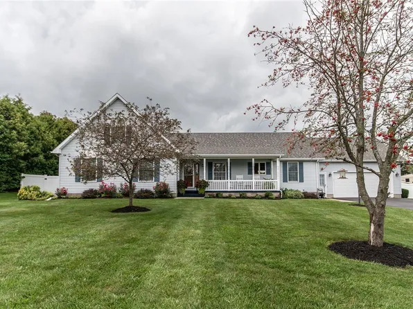 7566 S Pearl Rd, Oakfield, NY 14125