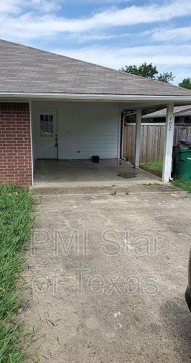 1st image of 400 N Ohio St