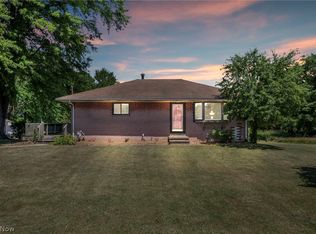 38450 Center Ridge Rd, North Ridgeville, OH 44039