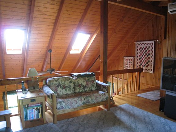 5th image of 322 Terry Ct