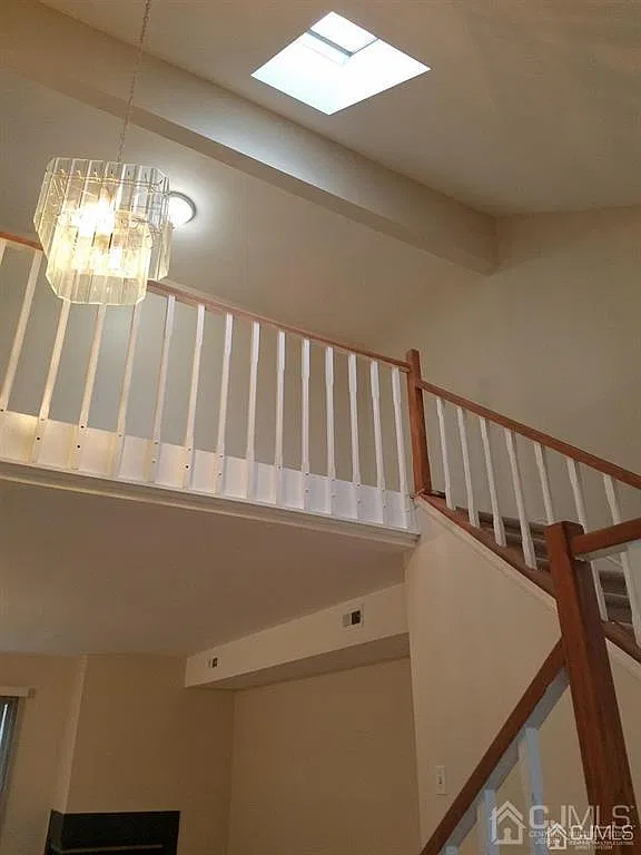 2 bed, 2.5 bath, 1312 sqft, $2,800 — Photo 3
