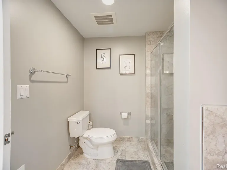 1135 Shelby St #2605 — Photo 26