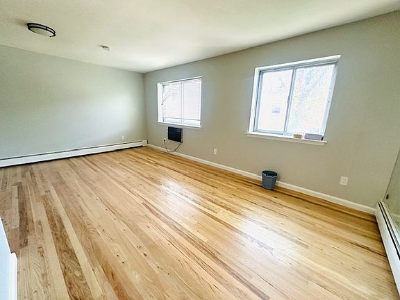 4th image of 1454 E 85th St #2