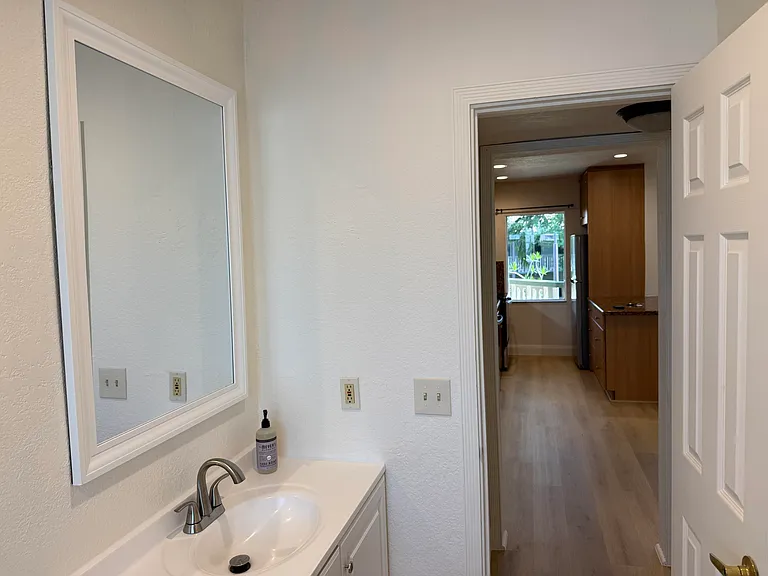 1423 Holly Heights Dr #13 — Photo 10