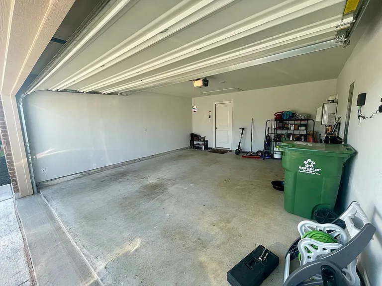 717 White Comb Ln — Photo 21