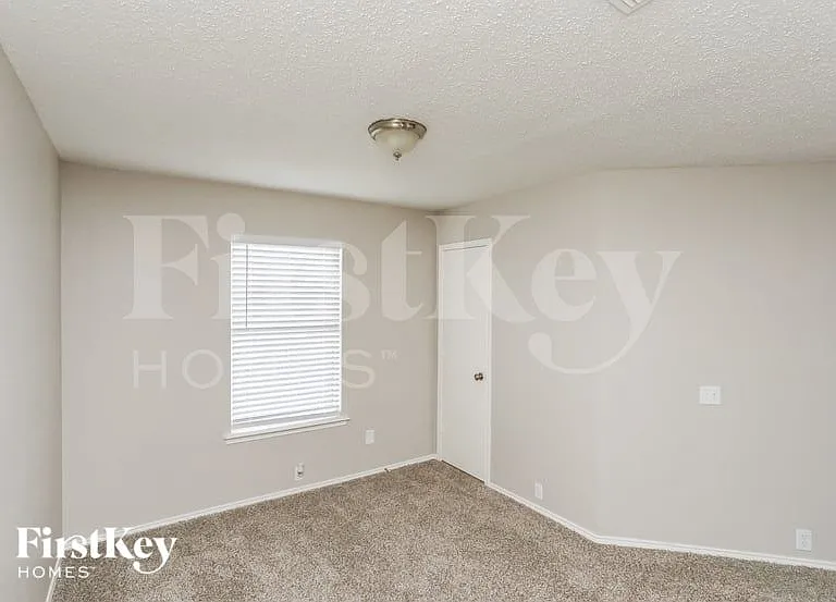 119 Amber Ridge Dr — Photo 12