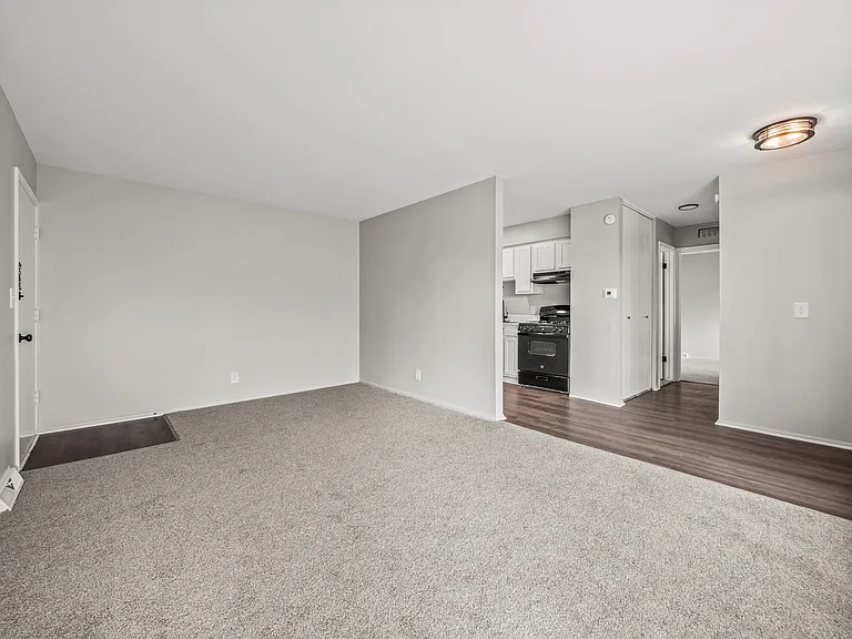 Harris & Cross Apartments — Photo 11