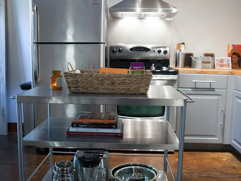 2124 Fairfax Ave #108 — Photo 3