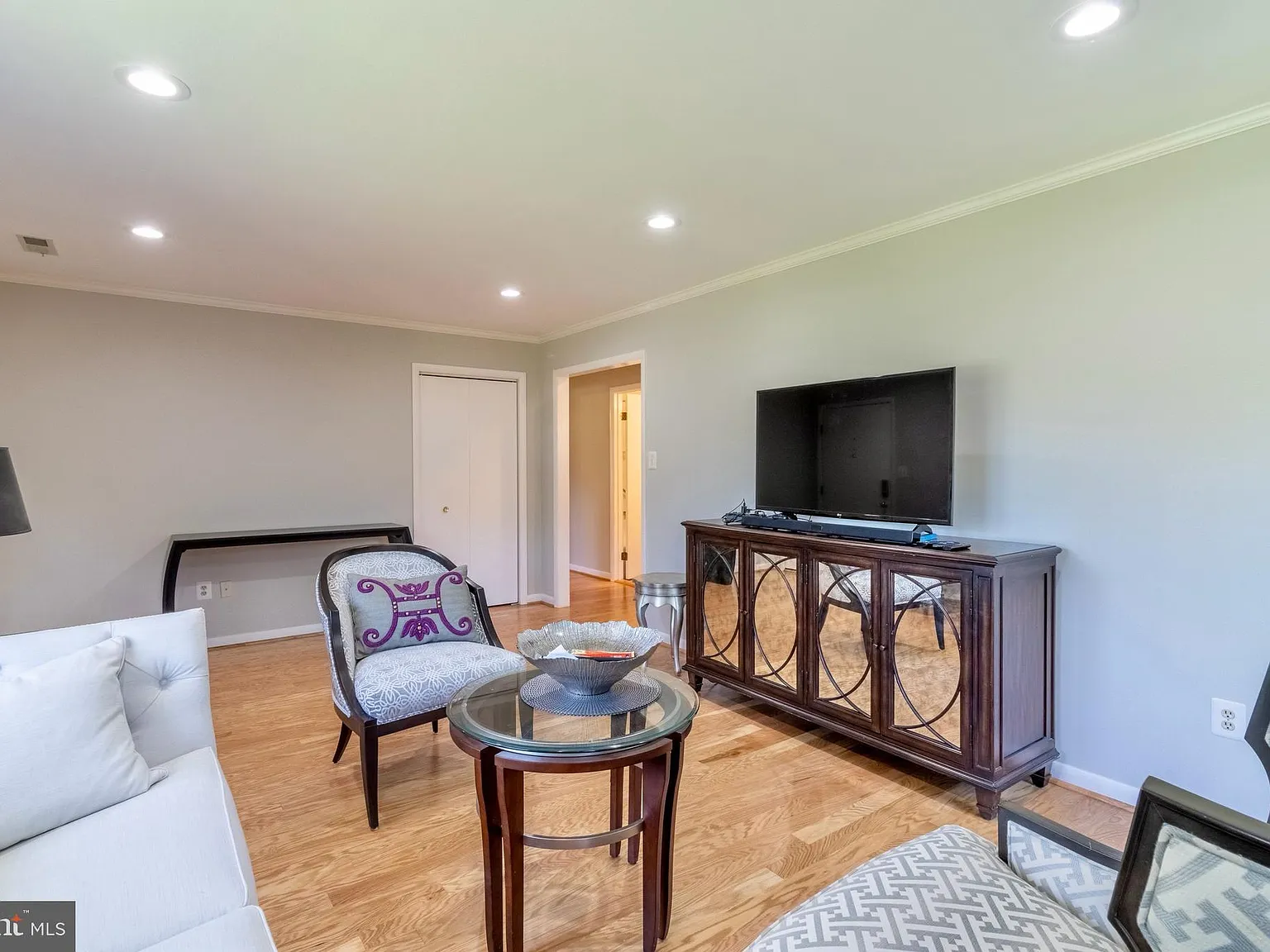 1 bed, 2248 sqft, $2,600 — Photo 4