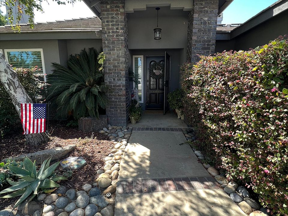2nd image of 1009 N Kent Street