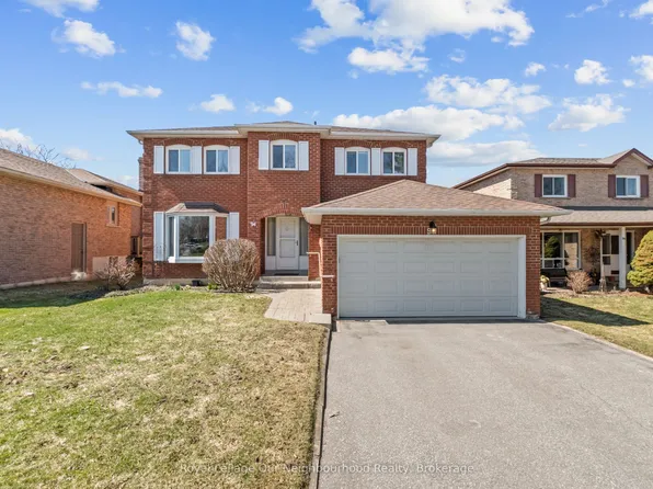 94 Howlett Ave, Newmarket, ON L3Y 5S5