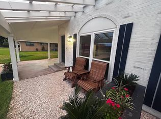 805 Center St, Lockhart, TX 78644