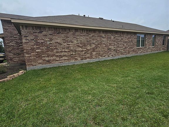 4th image of 2703 Baldy Rd