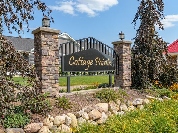 9242 Cottage Gate, Richland, MI 49083
