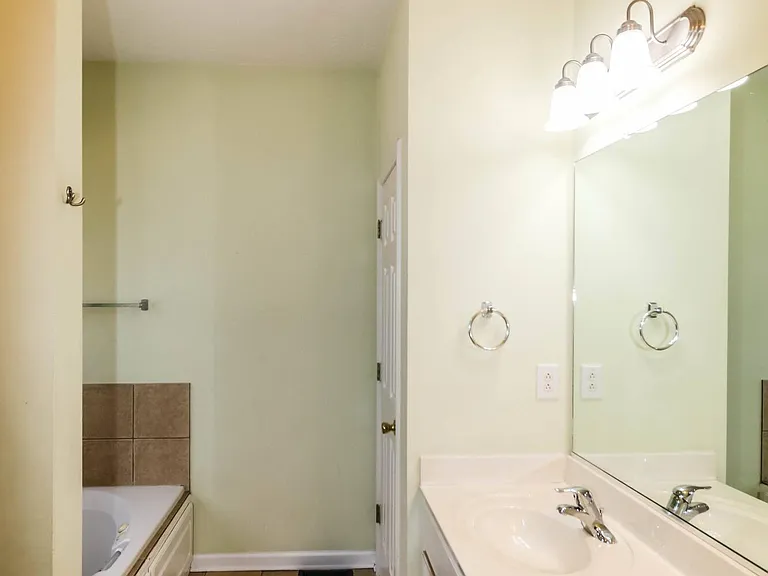 547 Great Fls — Photo 13