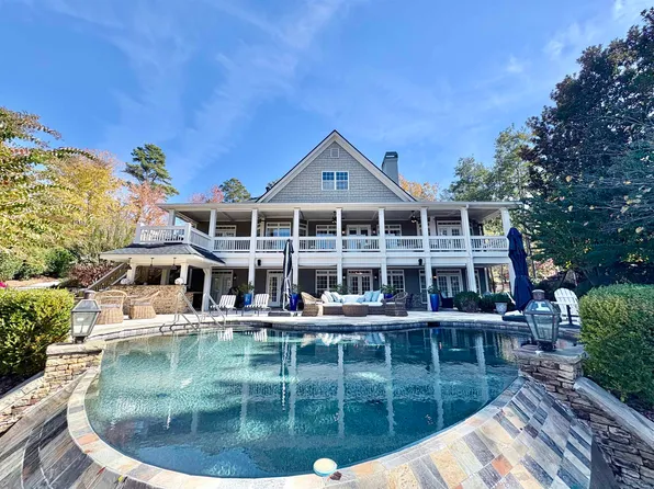1411 Lighthouse Cir, Greensboro, GA 30642
