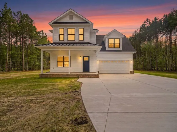 2132 Skeetertown Rd, Suffolk, VA 23434