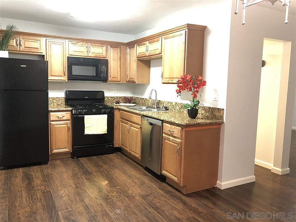 1st image of 4875 Cole St Unit 44