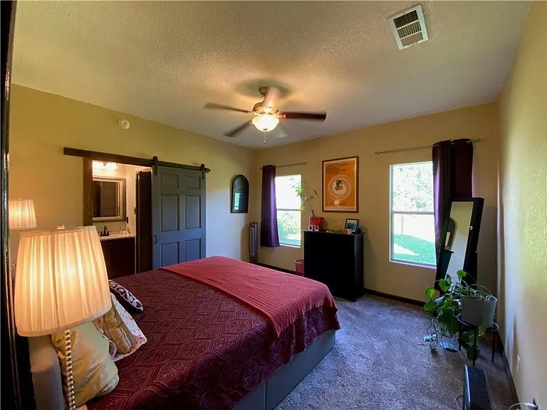16402 Malden Dr — Photo 14