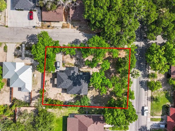 1218 S Main St, Del Rio, TX 78840