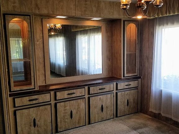 5th image of 3075 Oakbridge Dr #3075