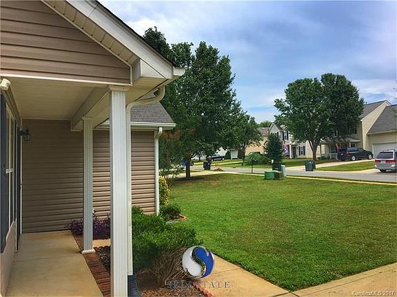 Covered Front Porch