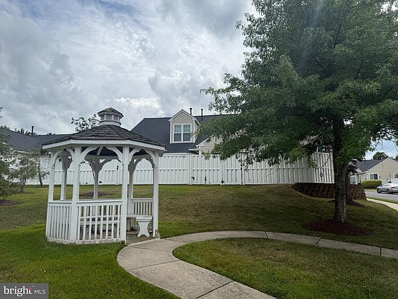 3rd image of 1210 Garnet Ct #1