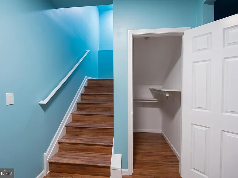610 Kent Ct — Photo 15