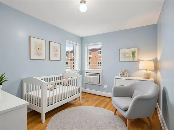 57 Bay 31st Street image 4 of 12