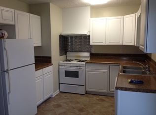 2200 Round Tree Dr, Knoxville, TN 37923