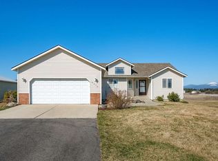 6215 N Blue Skies Ln, Newman Lake, WA 99025