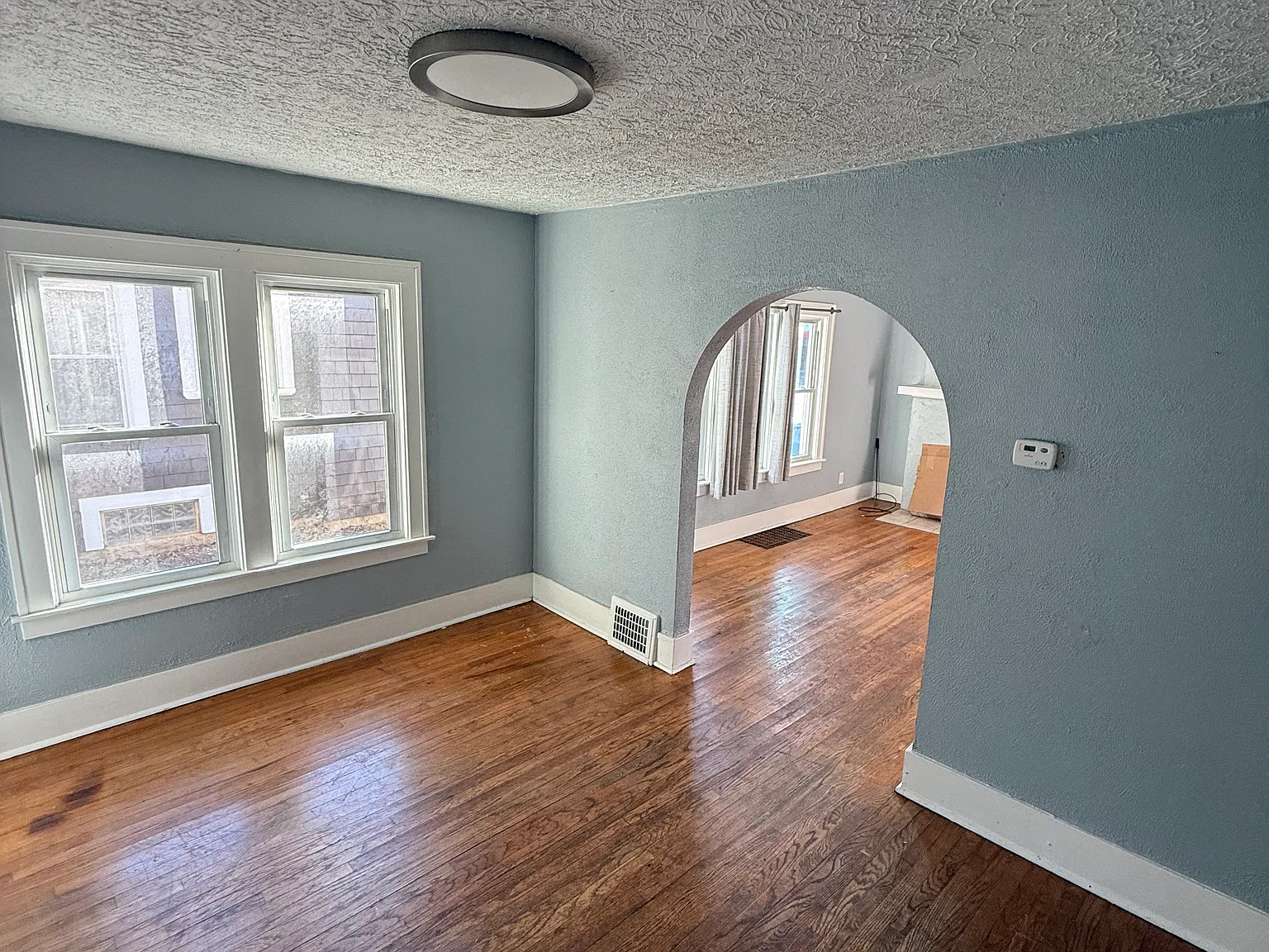 2 bed, 948 sqft, $1,600 — Photo 3