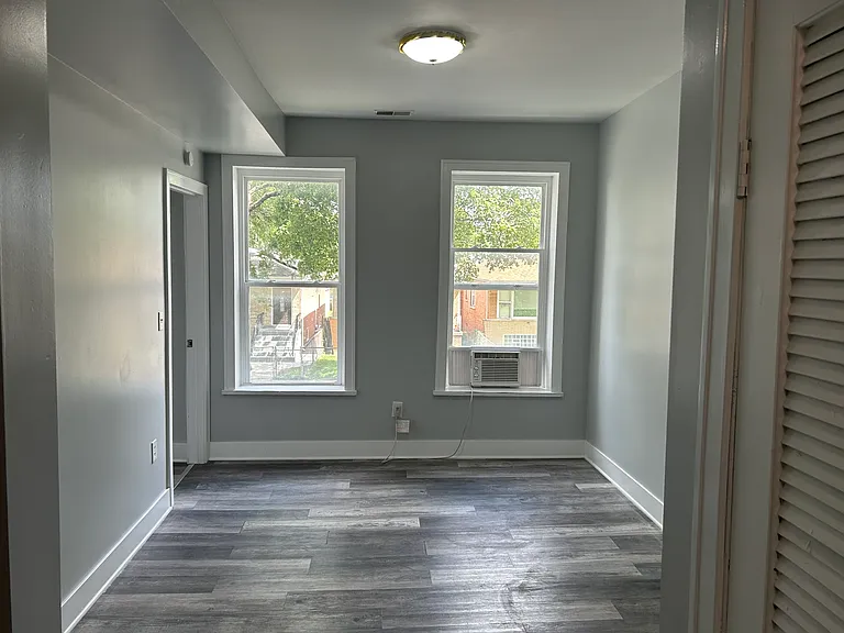 7004 S Honore St #4 — Photo 3