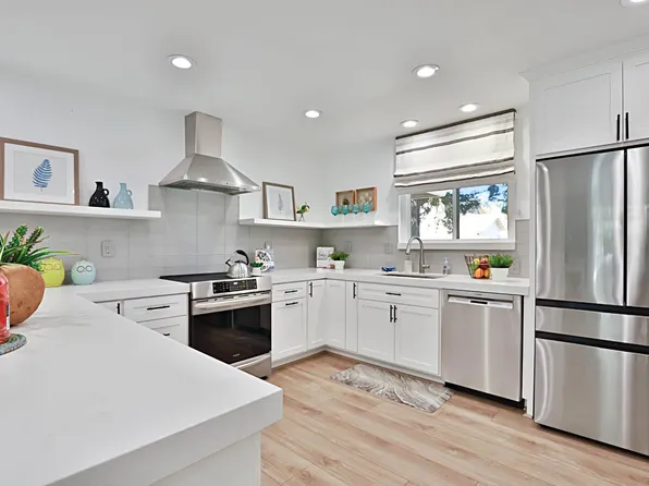 2 Free River Ct, Sacramento, CA 95831