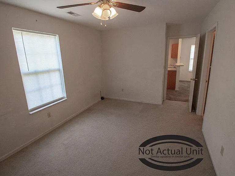 1413 N Frideriki Dr — Photo 16