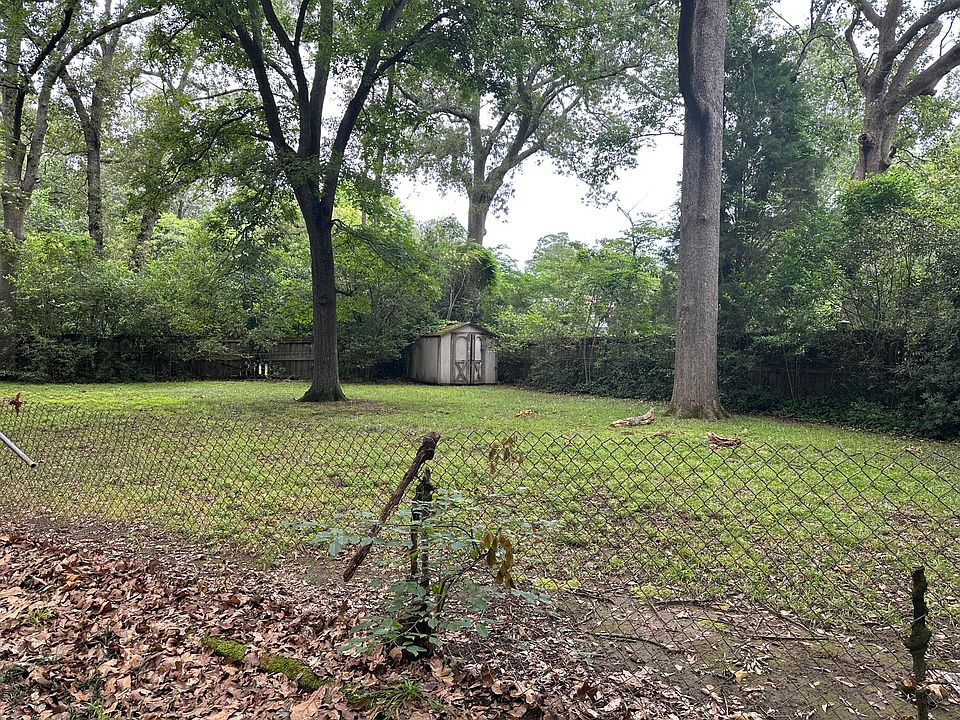 2nd image of 538 Banks Mill Rd SE